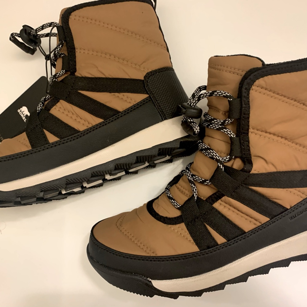 Sorel kids sz 3 waterproof boots